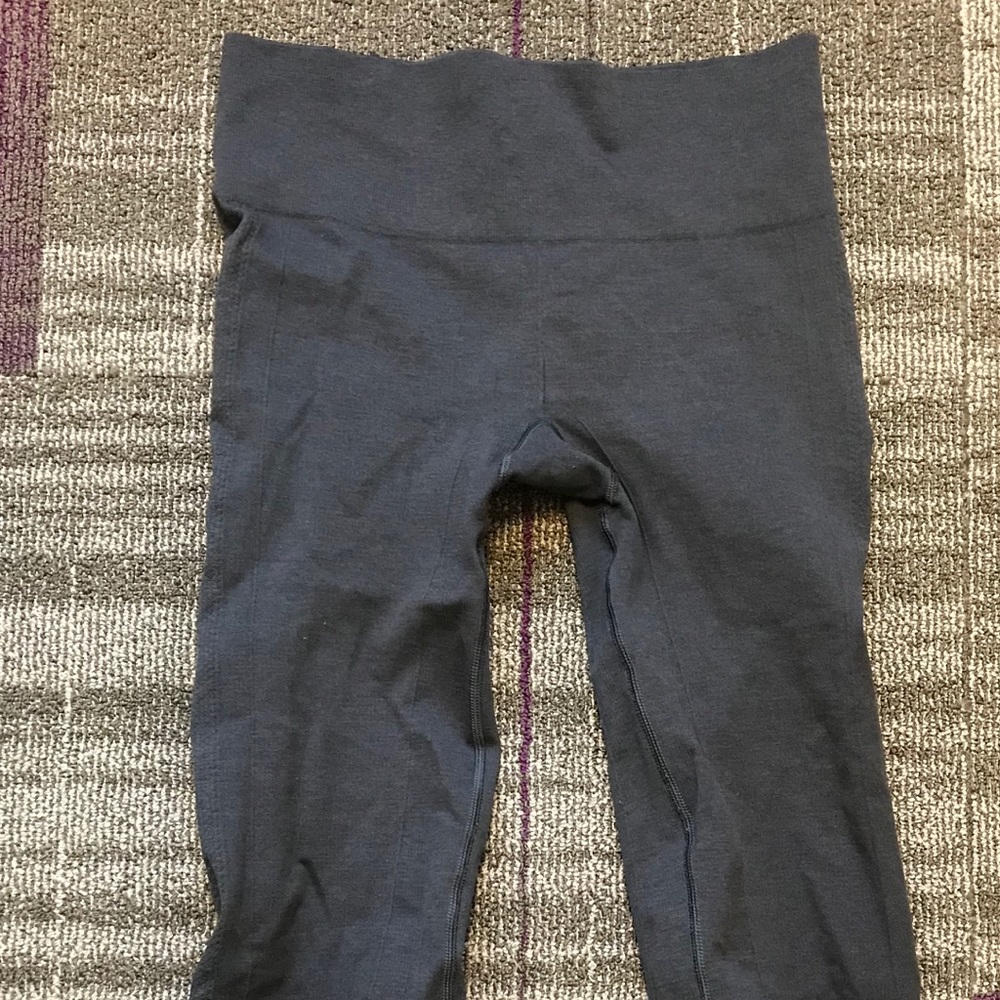 Lululemon flow and go capris. Size 8.